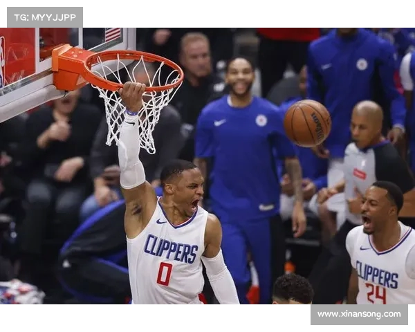 NBA历史十大扣篮时刻回顾：震撼全场的惊世之举
